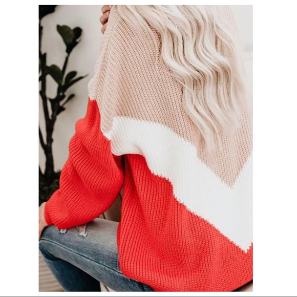 ✨LAST TWO✨REVEAL YOUR LOVE SWEATER-RED/PINK/WHITE - Picture 2 of 5